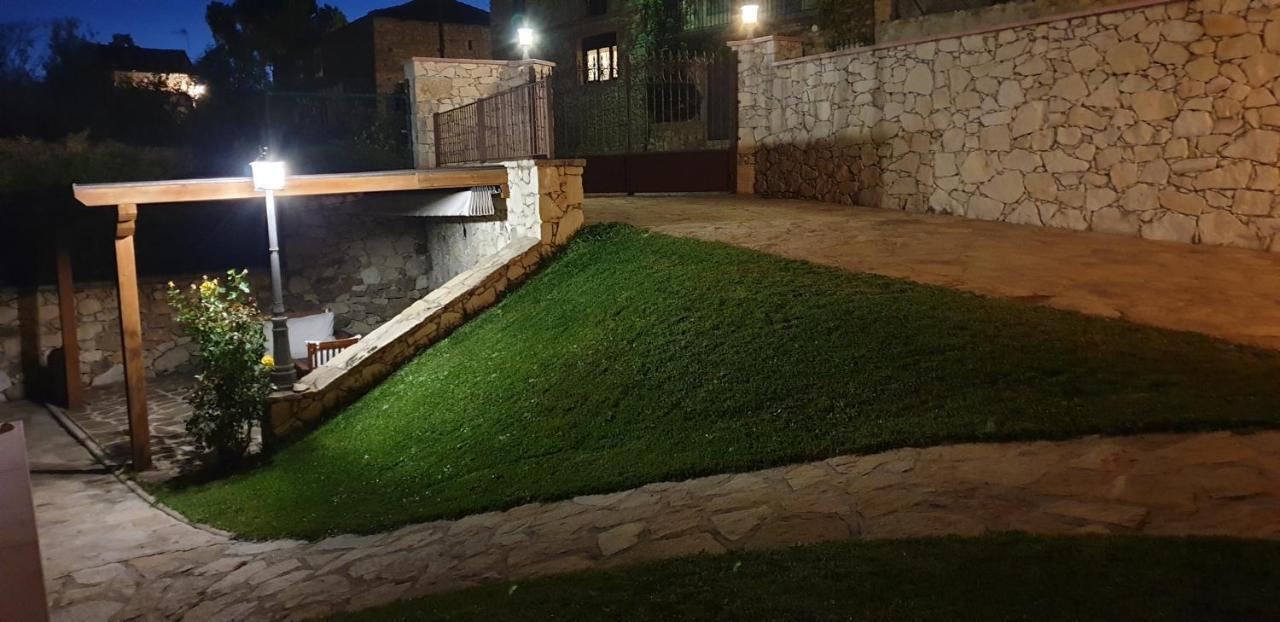 Casa Rural El Pilon Torre Val De San Pedro Экстерьер фото