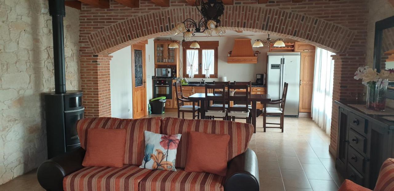 Casa Rural El Pilon Torre Val De San Pedro Экстерьер фото